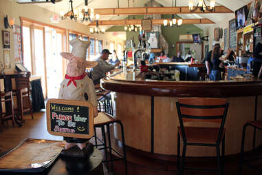 interior of Ashley's Que in Milwaukee