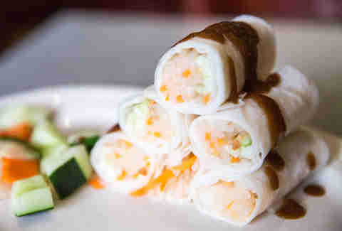 The differences between egg rolls, spring rolls, popiah 