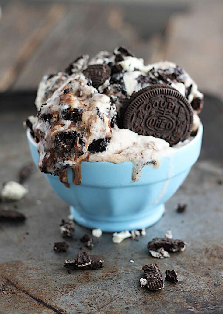 Oreo fudge cookies & cream ice cream