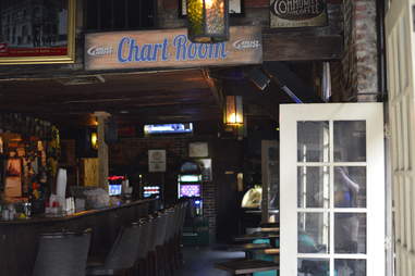 Best New Orleans Dive Bars For Cheap Drinks Thrillist