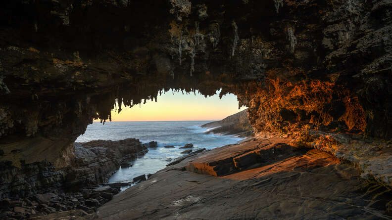 admiral's arch kangaroo island flinders australia