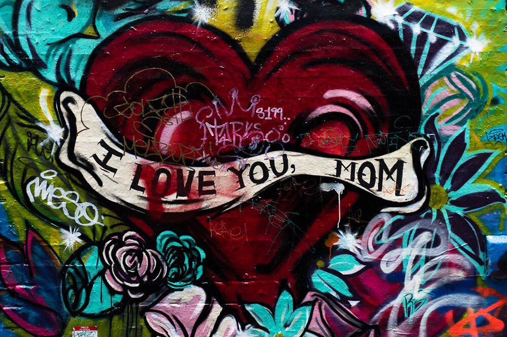 I Love You Mom In Graffiti
