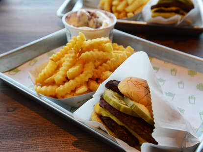 Shake Shack's Austin-Inspired Fare Taste-Test - Thrillist