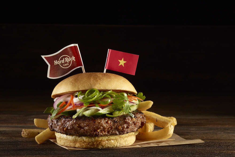 HARD ROCK CAFE LAUNCHES ITS NEWEST BURGER INSPIRED BY BRAND