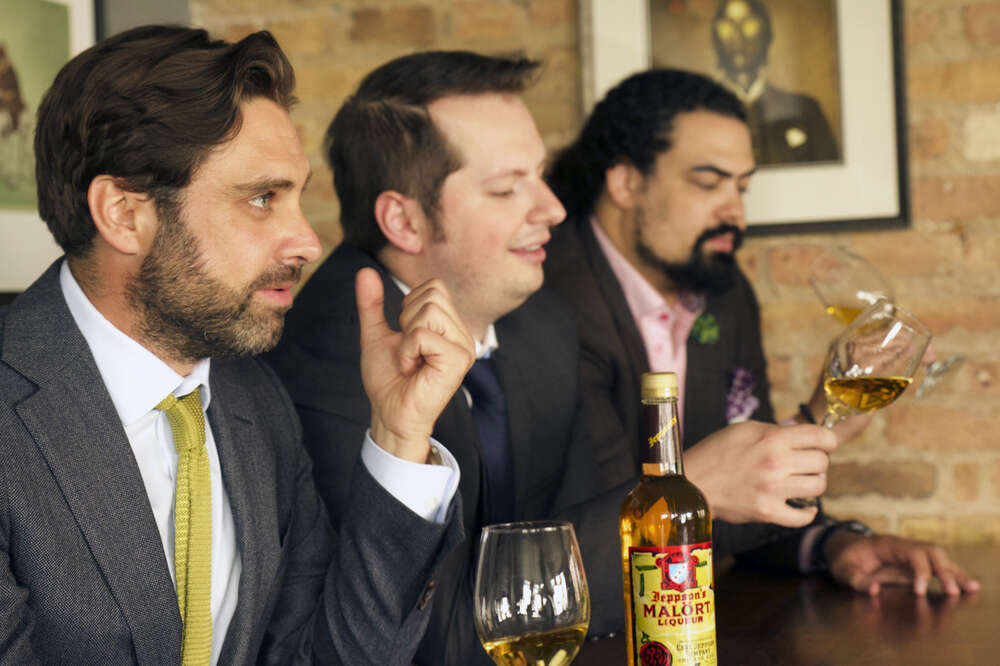 Chicago Sommeliers Do A Malort Tasting - Thrillist