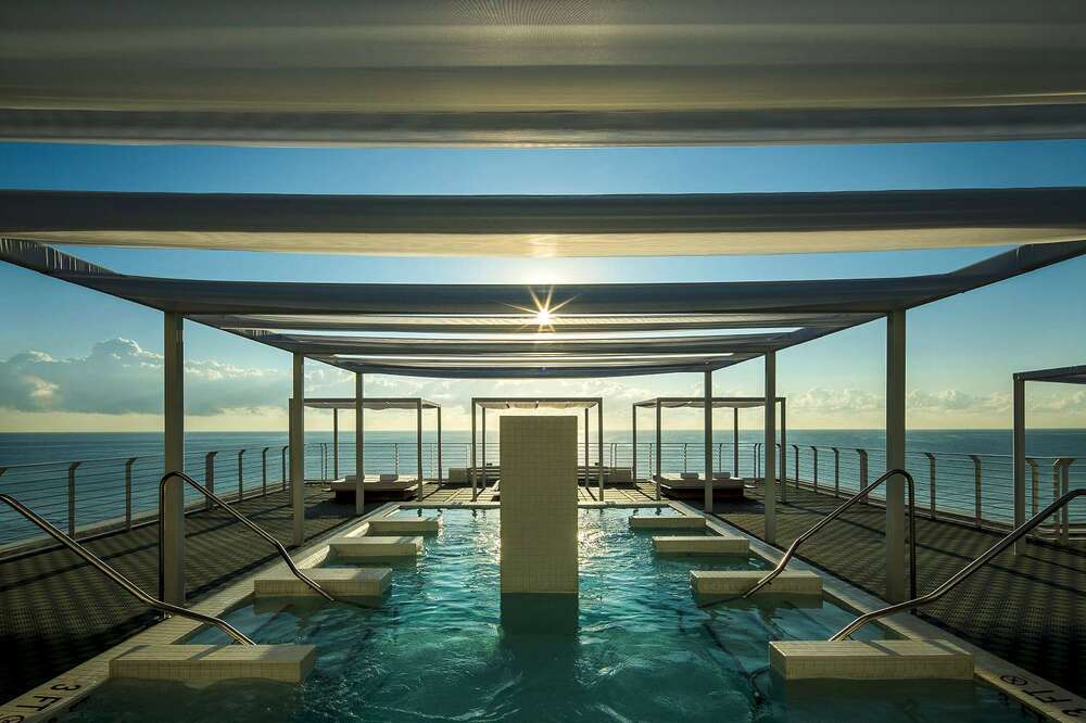 7 Rooftop Pools in Miami You Can Actually Get Into