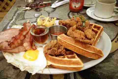 Best Restaurants & Breakfast Places In Montreal Near Me to Eat at Now