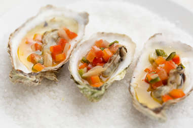 Grand Central Oyster Bar's Grilled Farm-Style Oysters — Thrillist Recipes