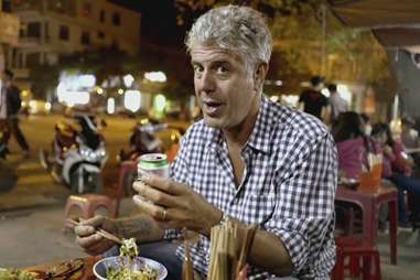 Anthony Bourdain drinking