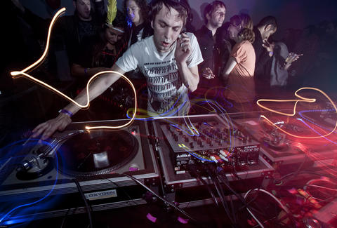 Underground NYC Parties - Secret Rave Dance Nightlife - Thrillist