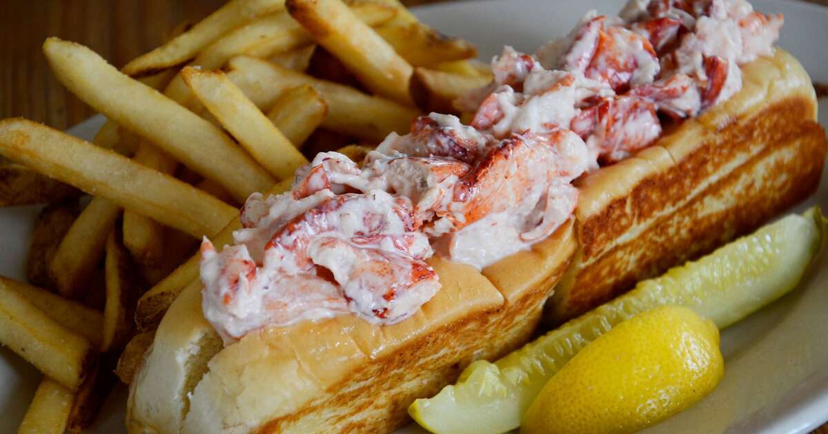 Local Experts Rank Boston’s 9 Best Lobster Roll Sandwiches - Thrillist