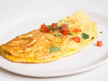 How to make a perfect omelet — Thrillist Recipes