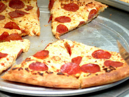 New York Pizza: A Restaurant in Charlotte, NC - Thrillist