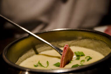 Cheese fondue pot