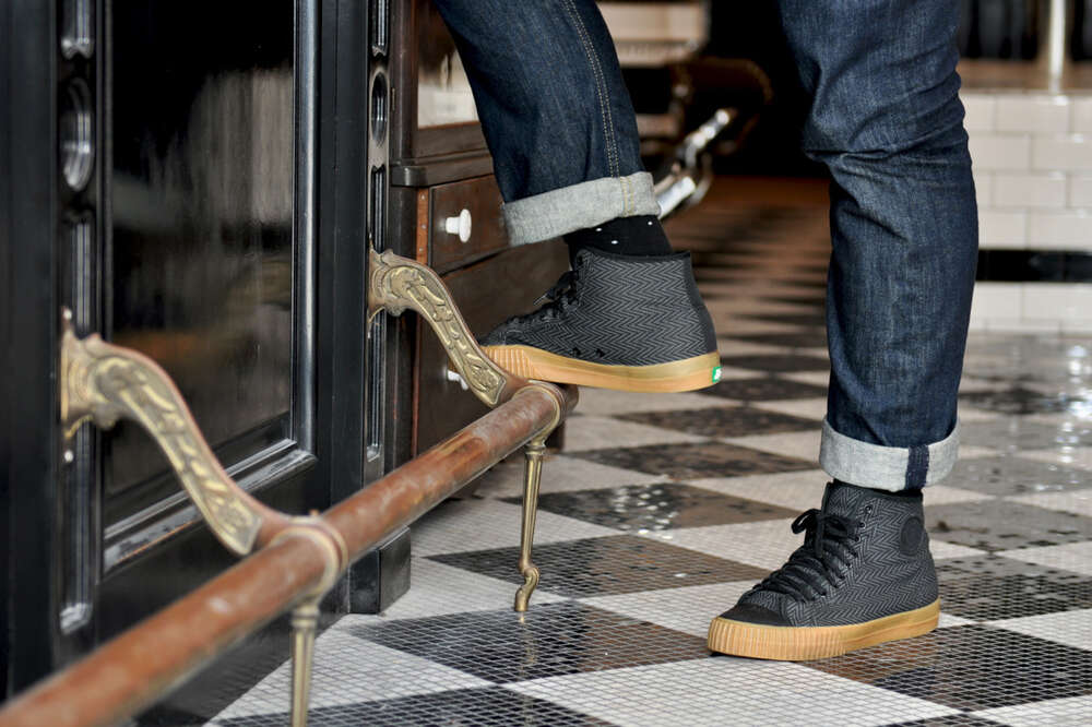 Pf flyers with jeans online