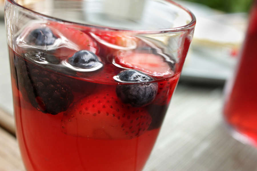 how-to-make-the-perfect-sangria-recipes-according-to-bartenders