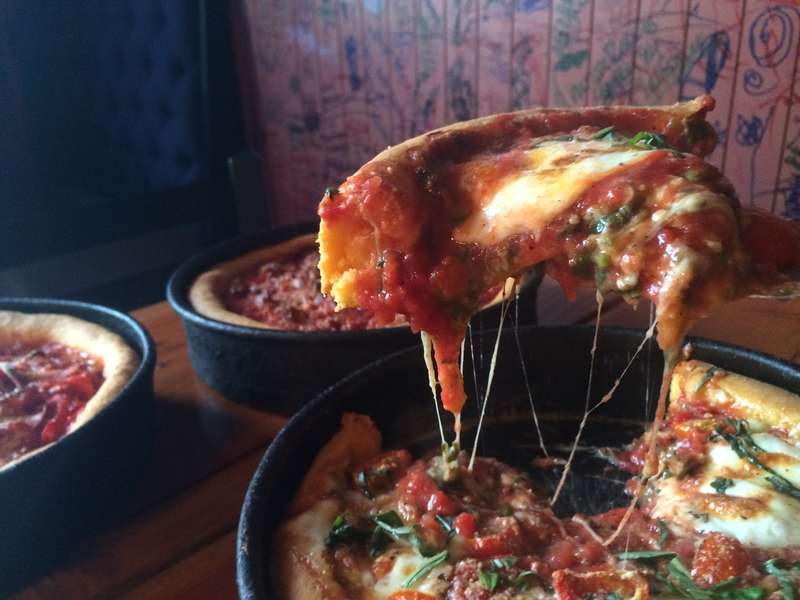 Ways Chicago Pizza Is Actually Different From New York Pizza - Thrillist