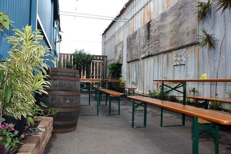 Honolulu Beerworks A Bar in Honolulu, HI Thrillist