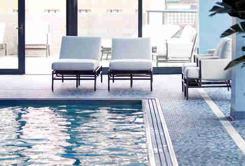 Sneak Into Chicago S Best Hotel Pools Thrillist