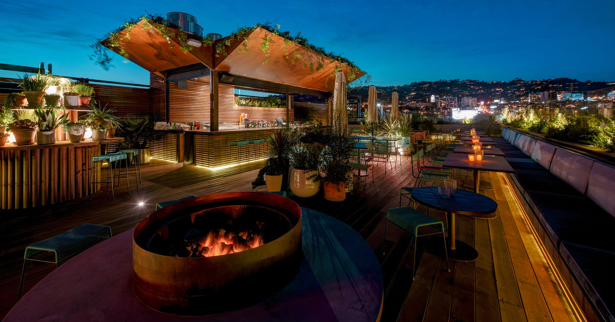 17 Best Outdoor Bars & Restaurants in LA - Los Angeles Patios - Thrillist