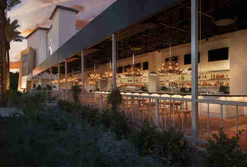 Best Happy Hours And Drink Specials In Las Vegas Thrillist