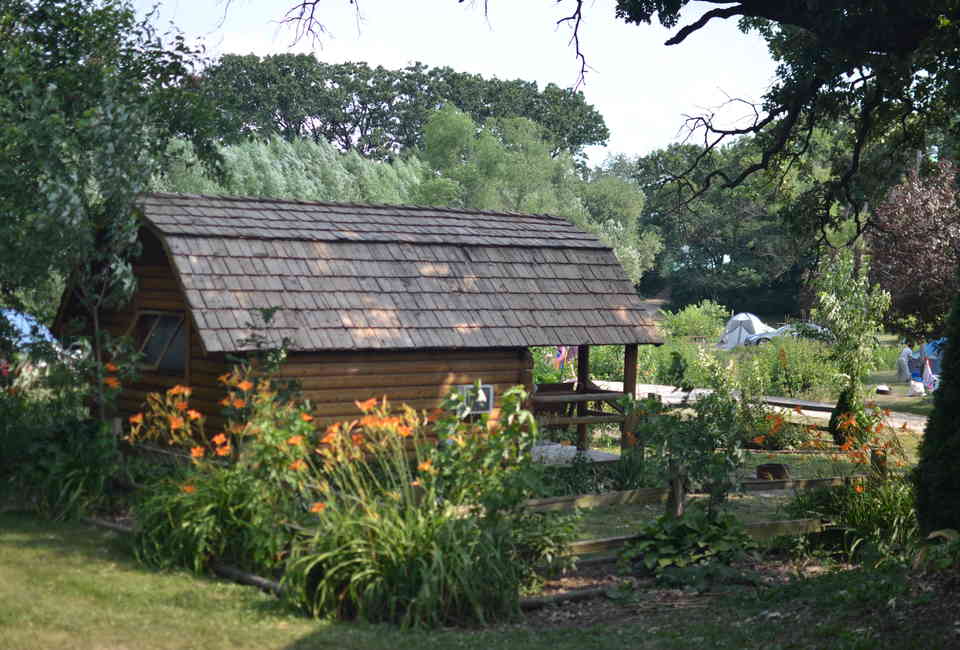 Best Midwest Vacation Cabins Near Chicago Thrillist