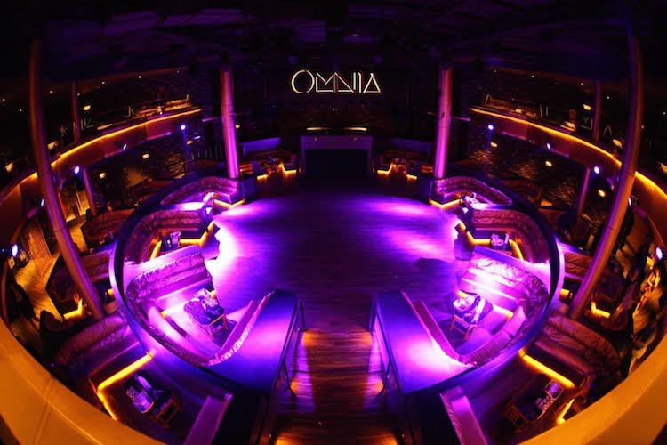 Omnia A San Diego, United States Bar.