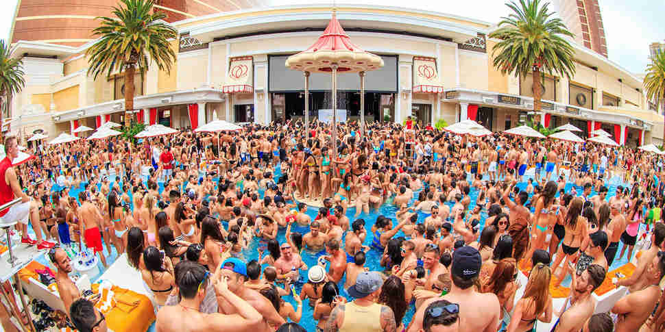 The Best Pool Parties In The Us Thrillist Best Pool