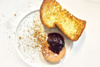 Minimalist toast