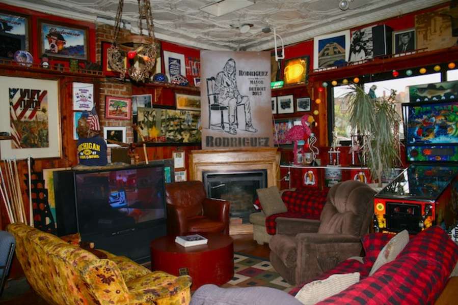 Old Miami A Detroit MI Bar Thrillist