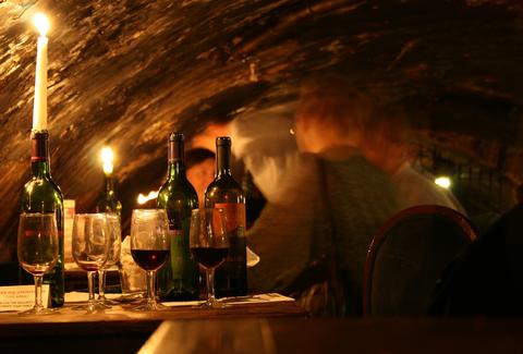 London S 11 Best Wine Bars Thrillist