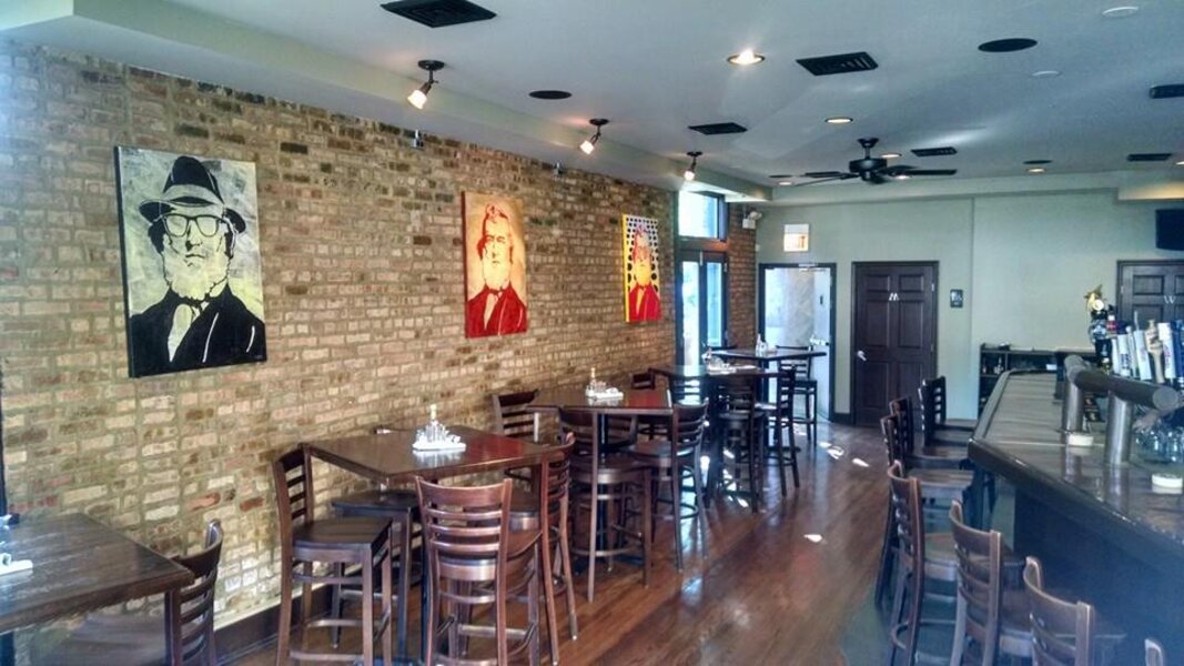 Gideon Welles Craft Beer Bar and Kitchen: A Bar in Chicago, IL - Thrillist