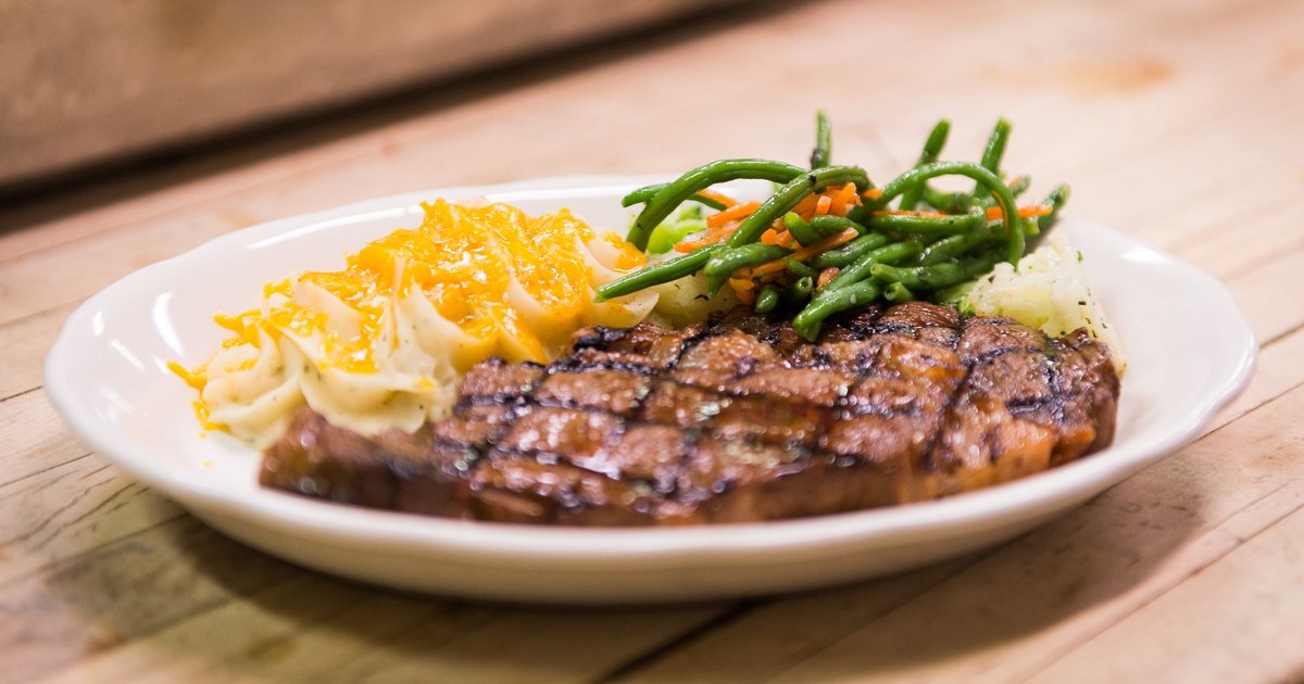 The 13 Essential Places to Eat Near Penn State Thrillist