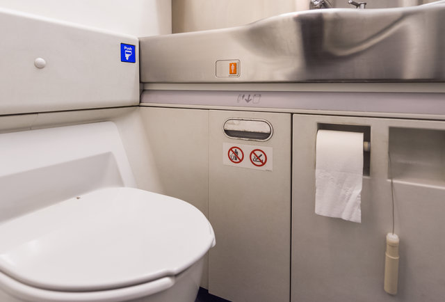 https://assets3.thrillist.com/v1/image/1531995/size/tl-horizontal_main/8-terrifyingly-dirty-parts-of-an-airplane-you-never-suspected
