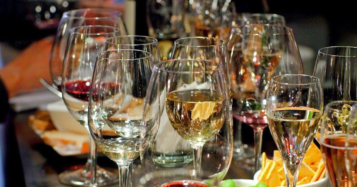 Bubbles & Wines A Amsterdam, Netherlands Bar.