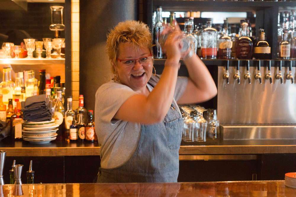 Female Bartenders You to Know in NYC - Thrillist