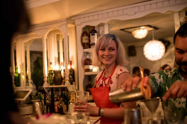 Female Bartenders You to Know in NYC - Thrillist