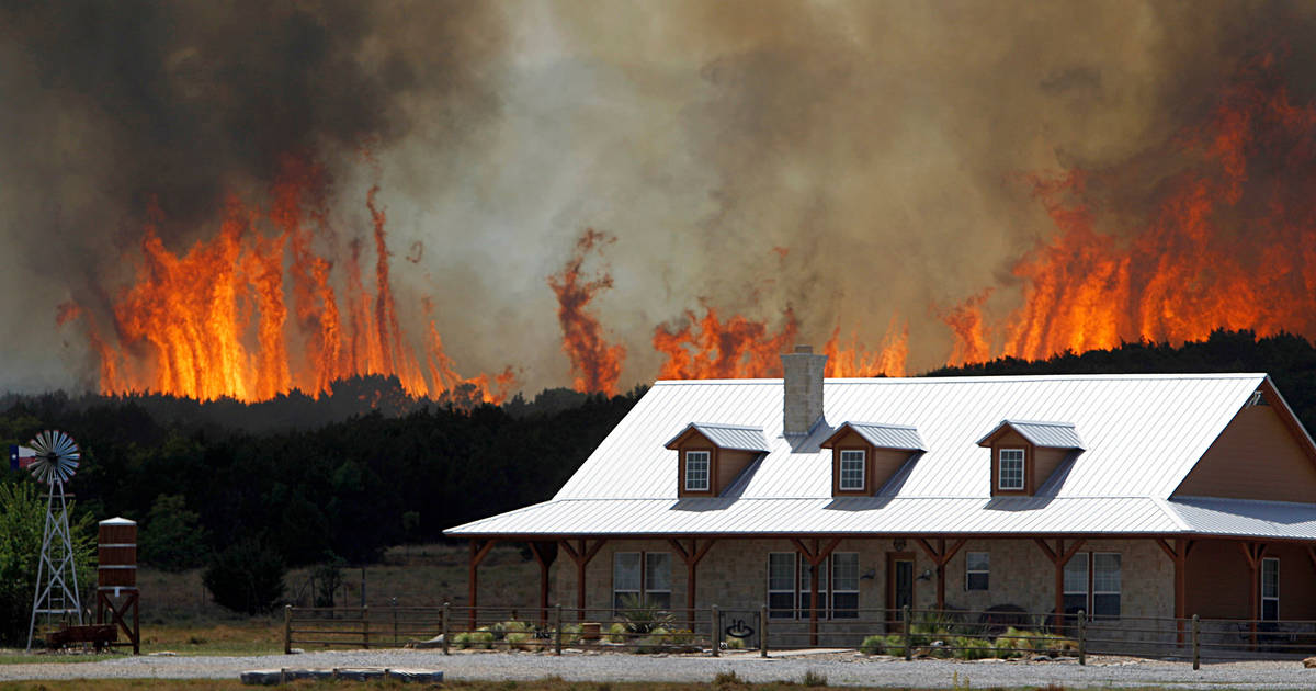 What To Do In A Disaster Disaster Survival Tips Thrillist - disaster survival tips roblox natural disaster store What To Do In A Disaster Disaster Survival Tips Thrillist - roblox natural disaster store