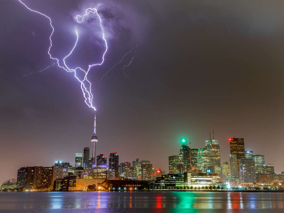 Lightning Strikes World Landmarks - Thrillist