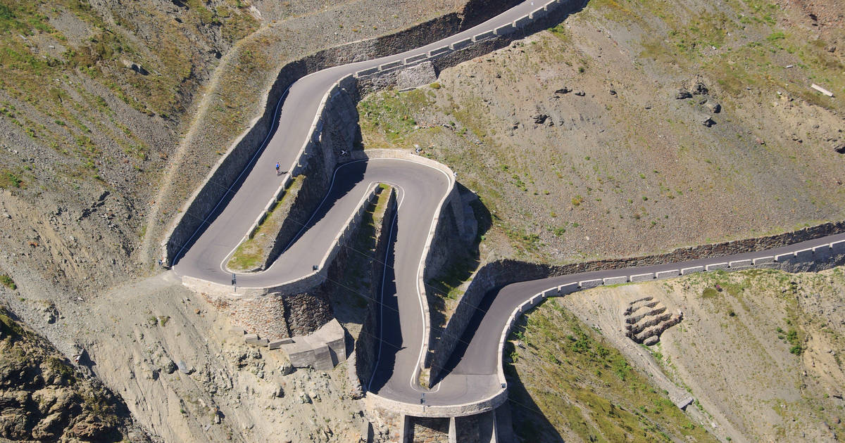 The World's 12 Most Dangerous Roads - Thrillist