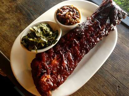 Gus's BBQ: A Restaurant In South Pasadena, CA - Thrillist