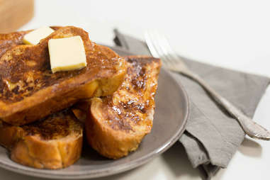 How to make French toast -- Thrillist Recipes