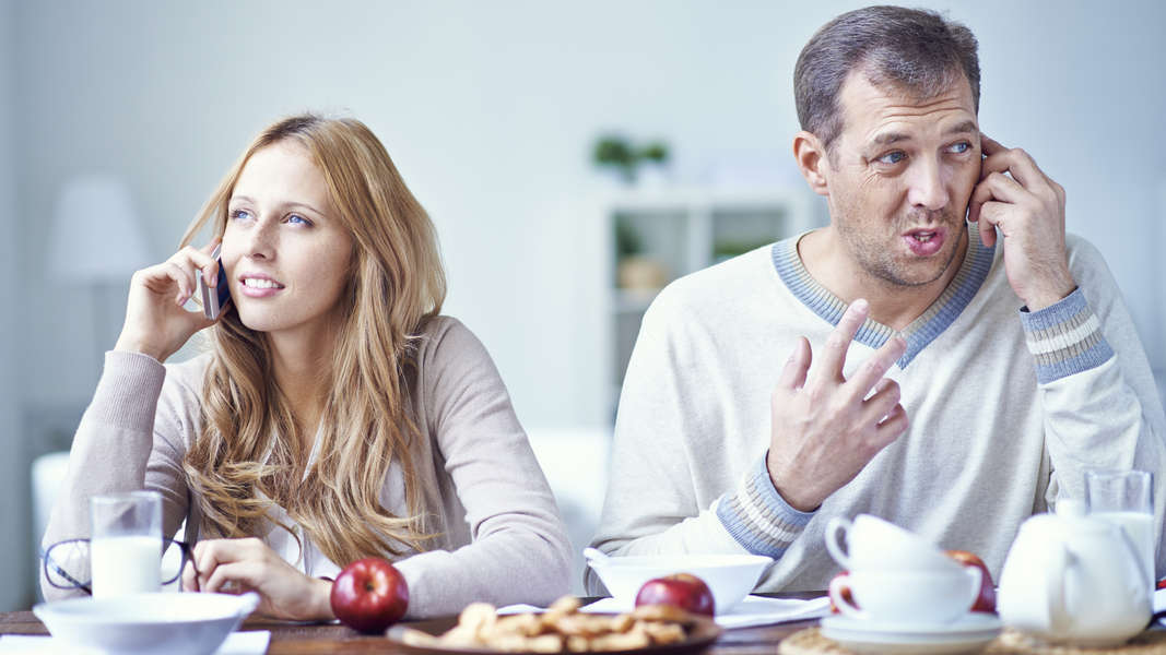 Smart Phones Ruining Relationships Phubbing Definition Smart Phone