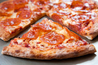 10-Minute Pizza -- Thrillist Recipes