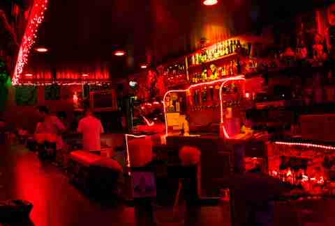 43 La Bars You Need To Drink In Before You Die Los