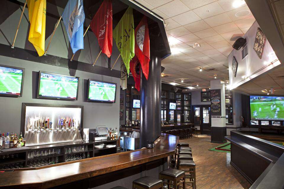 16 Philly Sports Bars Where You Can Catch the Big Game