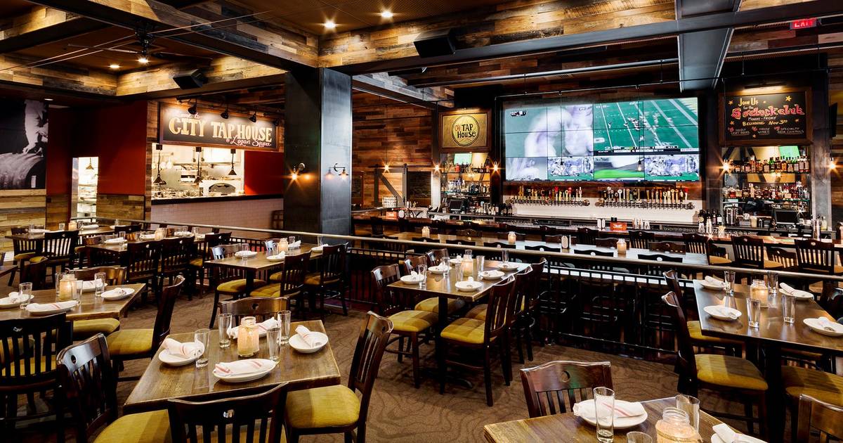 The Best Philly Sports Bars to Watch the Eagles