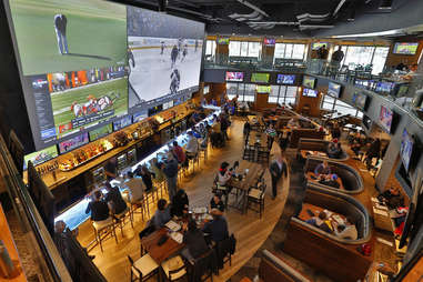 Here's How Much Your Local Sports Bar Is Paying For NFL Sunday