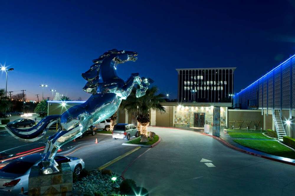 Best Strip Clubs In Dallas - Thrillist