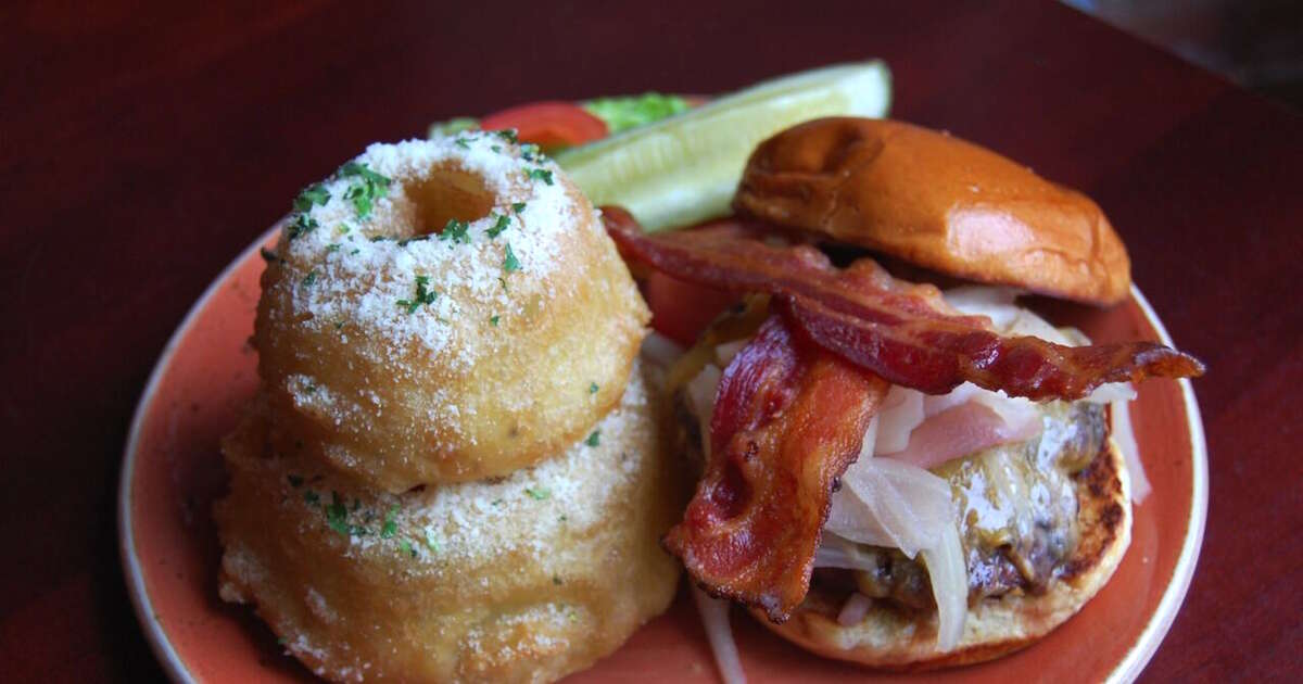 The 17 Best Washington DC Neighborhood Lunch Spots - Thrillist